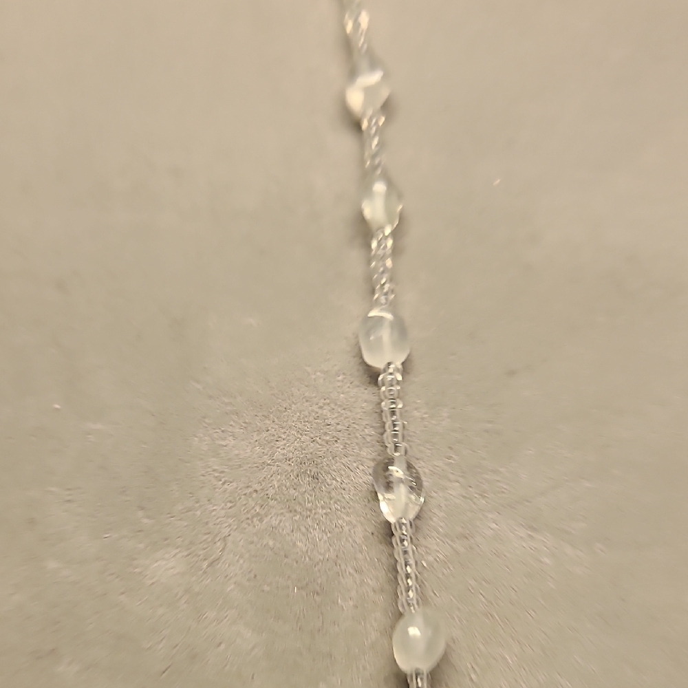 Elegant Beaded Necklace - Grayish/blue, and Clear - Picture 5 of 6